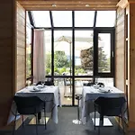 Hotel Restaurant Les Jardins De Sophie 4*