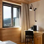 Hotel Restaurant Les Jardins De Sophie 4*