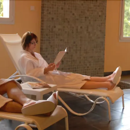 Les Jardins De Sophie Hotel 4*